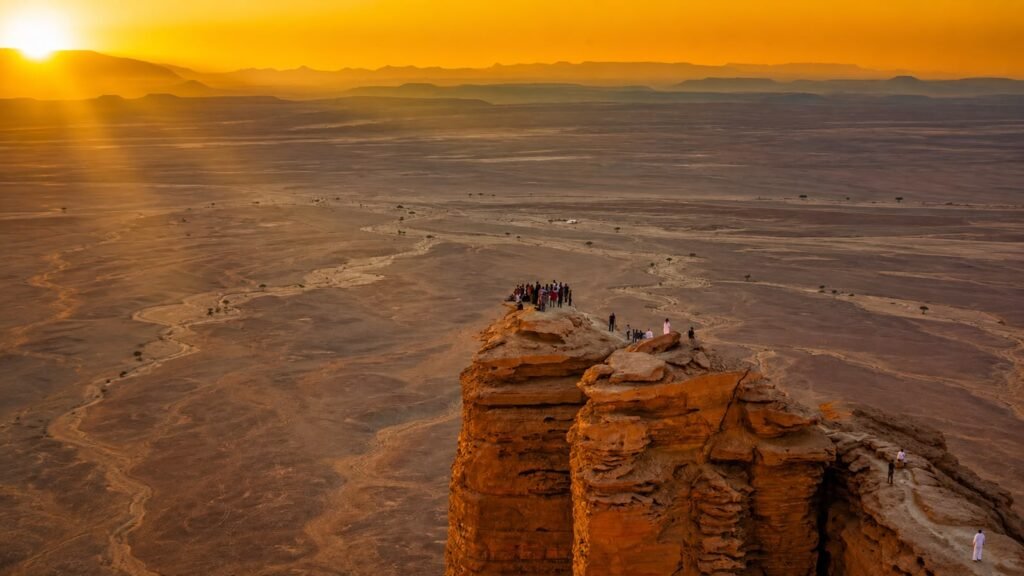 حافة العالم