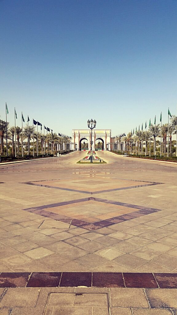 مدخل فندق ريتز كارلتون الرياض